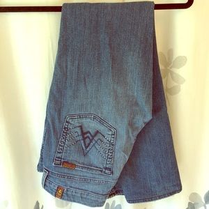 Rhinestone A Pocket 7 FAM